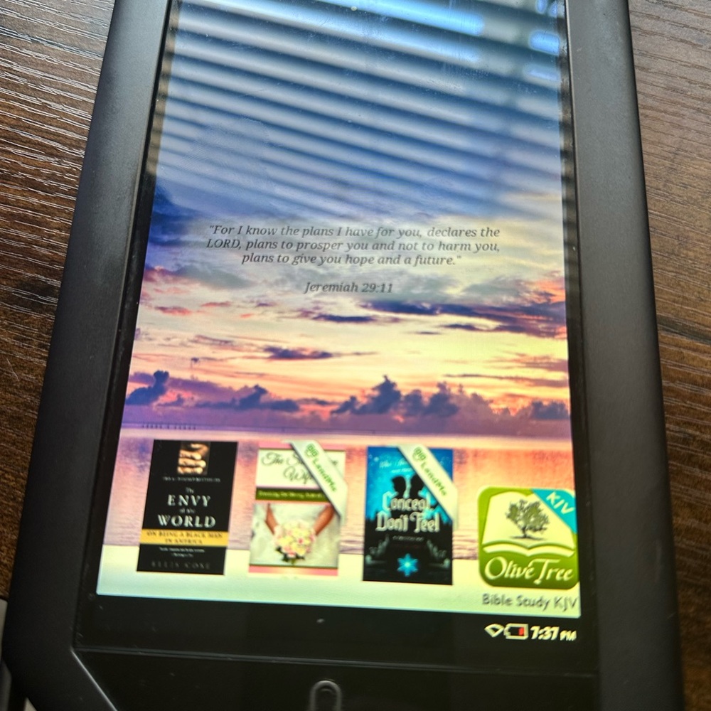 Nook Black eBook Reader Sleek Design Vibrant Display